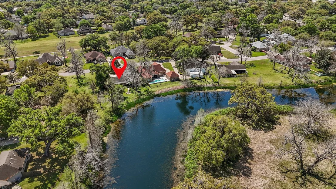 Photo of 2261 Riverside Drive