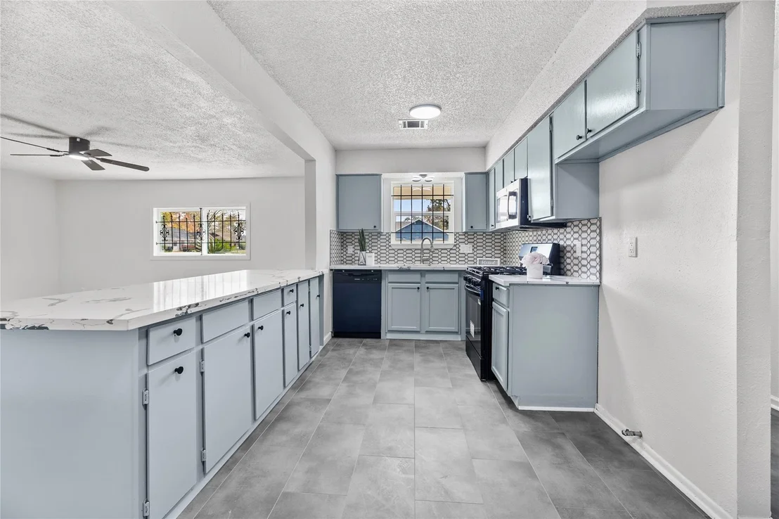 Photo of 10027 Valley Sun Drive