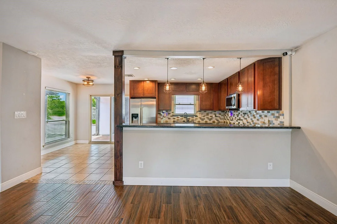 Photo of 2703 Shady Lane