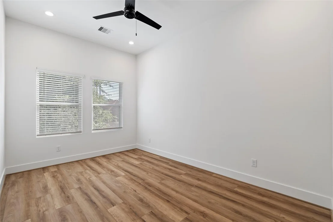 Photo of 2708 Fox Street
