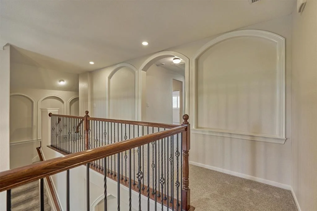 Photo of 18 N Fair Manor Circle