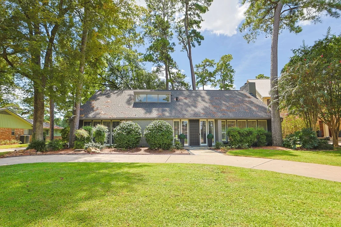 Photo of 6003 Bermuda Dunes Drive