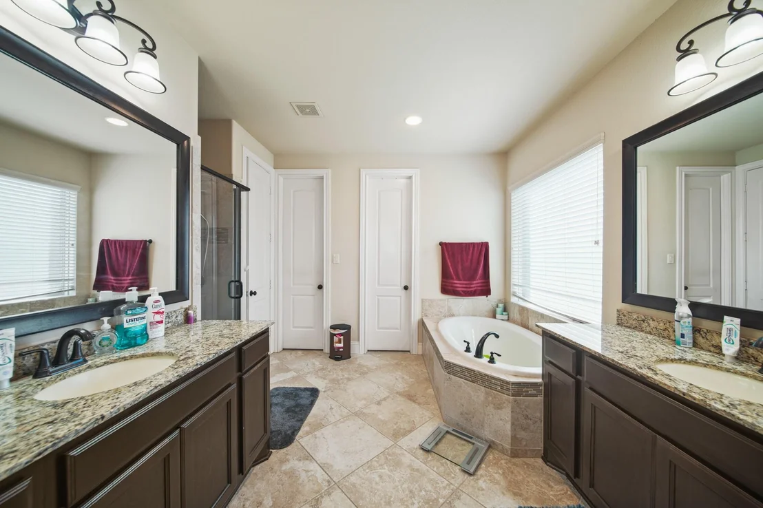 Photo of 2523 Crossvine Drive