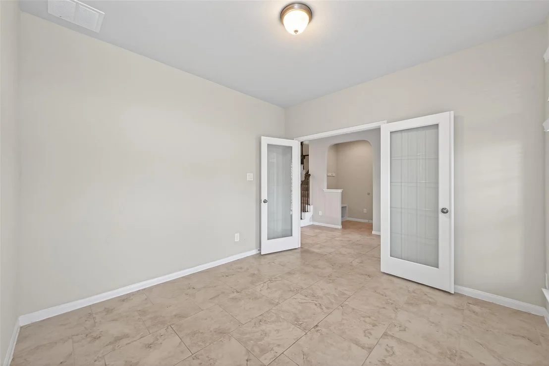 Photo of 3795 Lake Bend Shore Drive