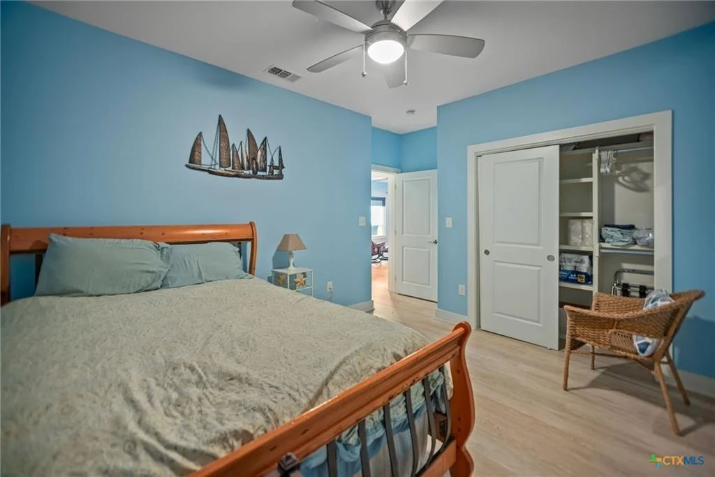 Photo of 1383 Bay Point Drive