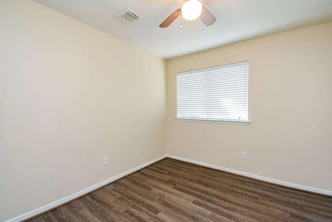 Photo of 1035 Western Meadows Drive