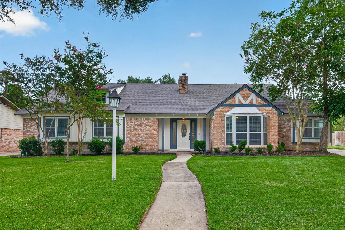 Photo of 25506 Many Oak Drive