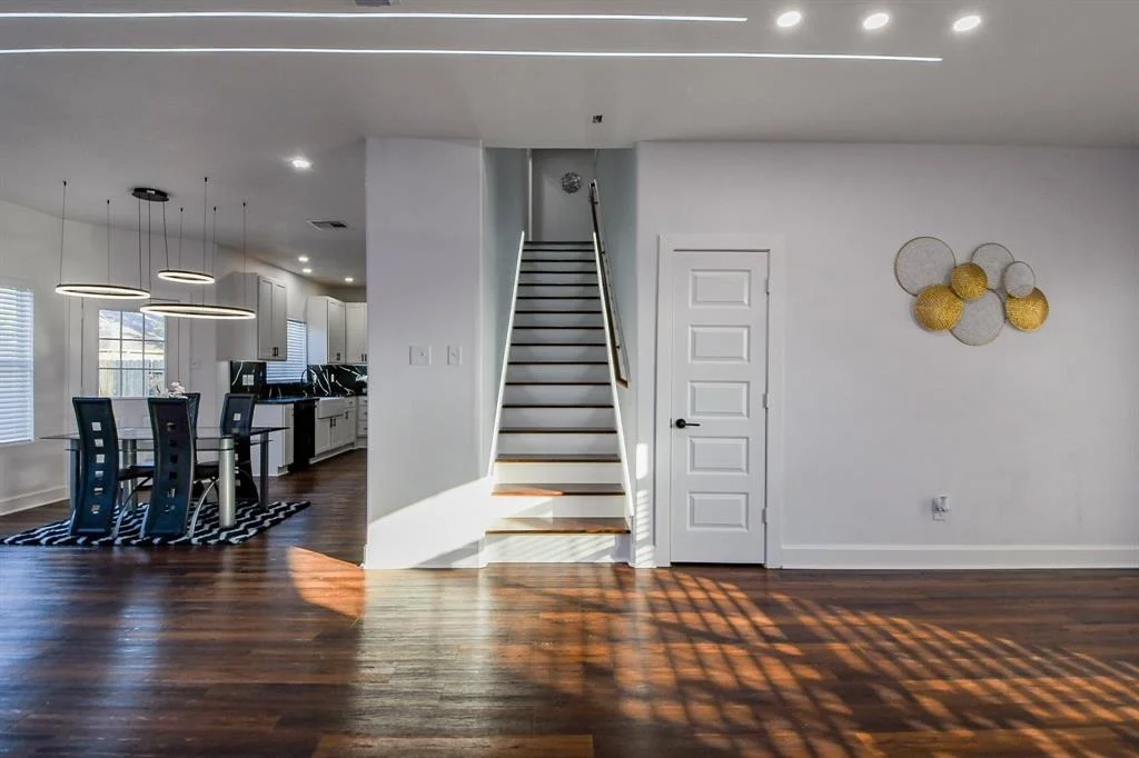 Photo of 15822 Land View Drive