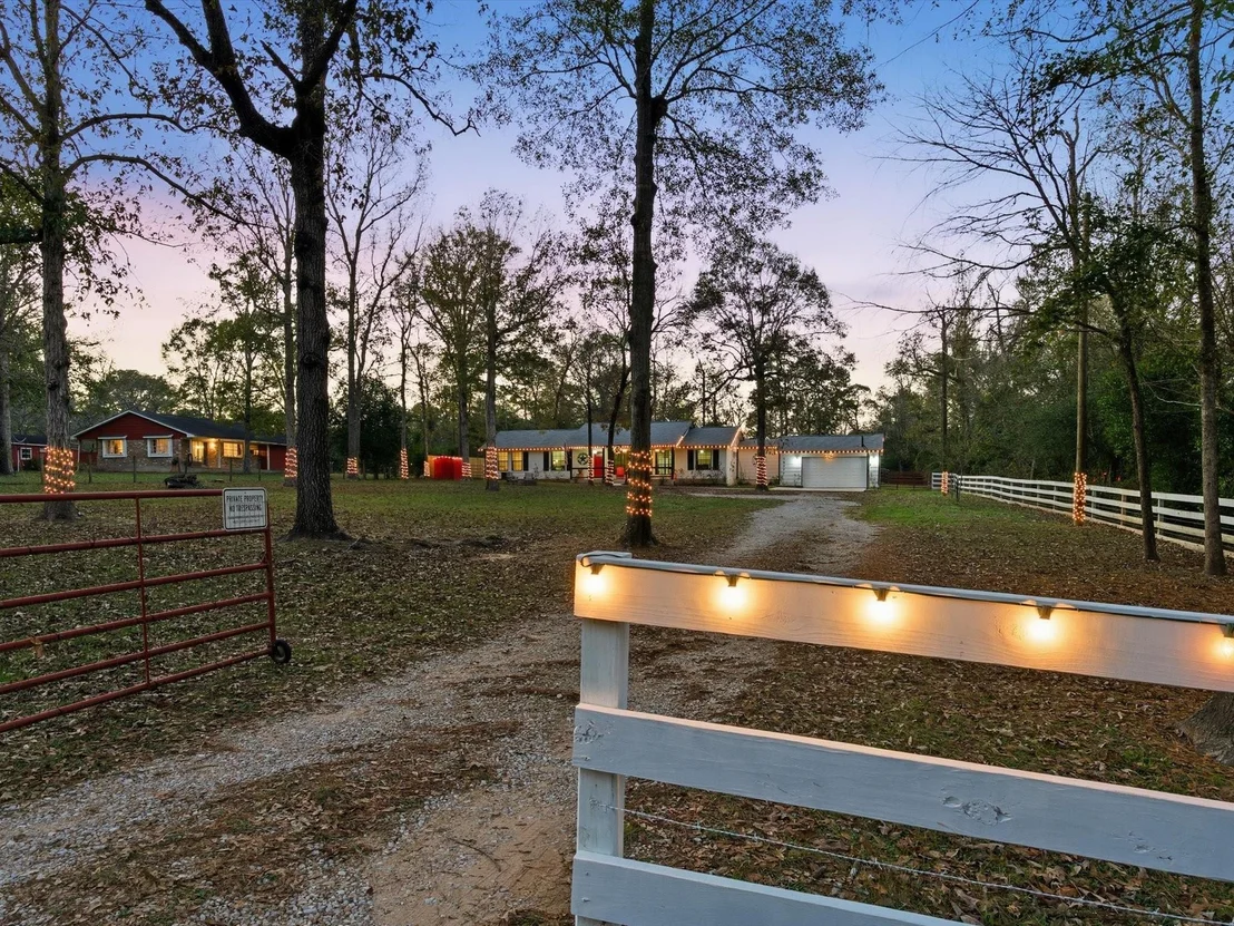 Photo of 10277 Champion Forest Loop