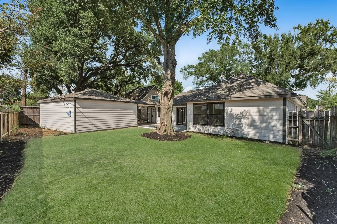 Photo of 2807 Shadowdale Drive