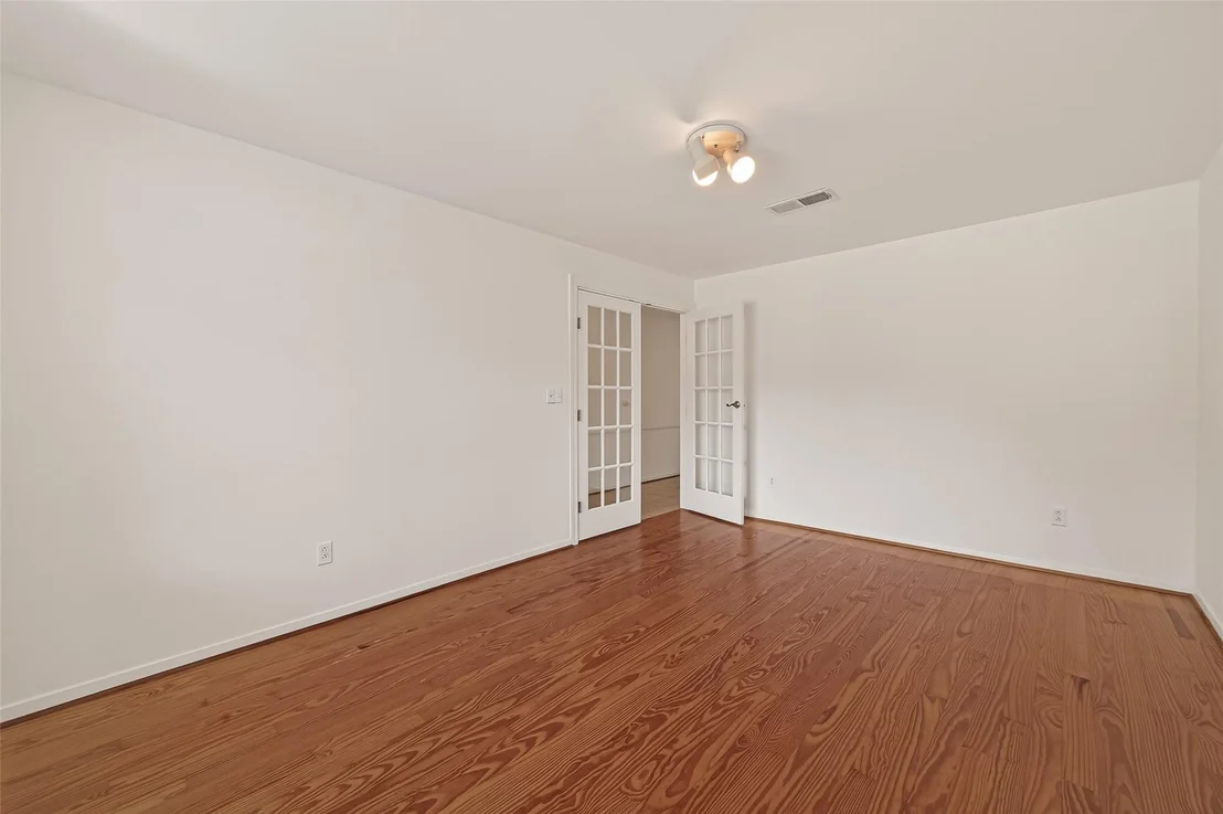 Photo of 6030 Benning Drive
