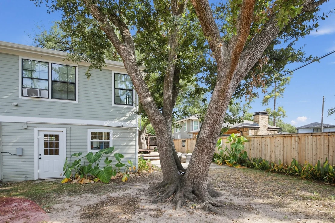 Photo of 1111 Timbergrove Lane