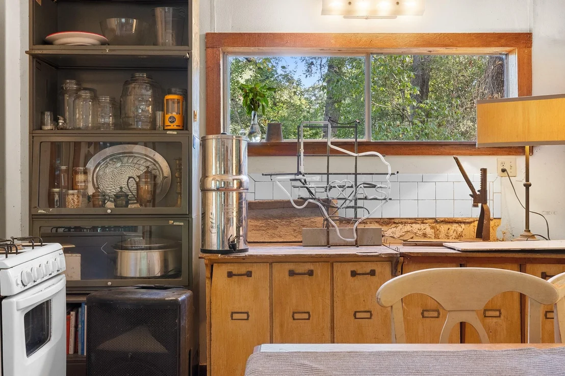 Photo of 1301 Private Road 3591
