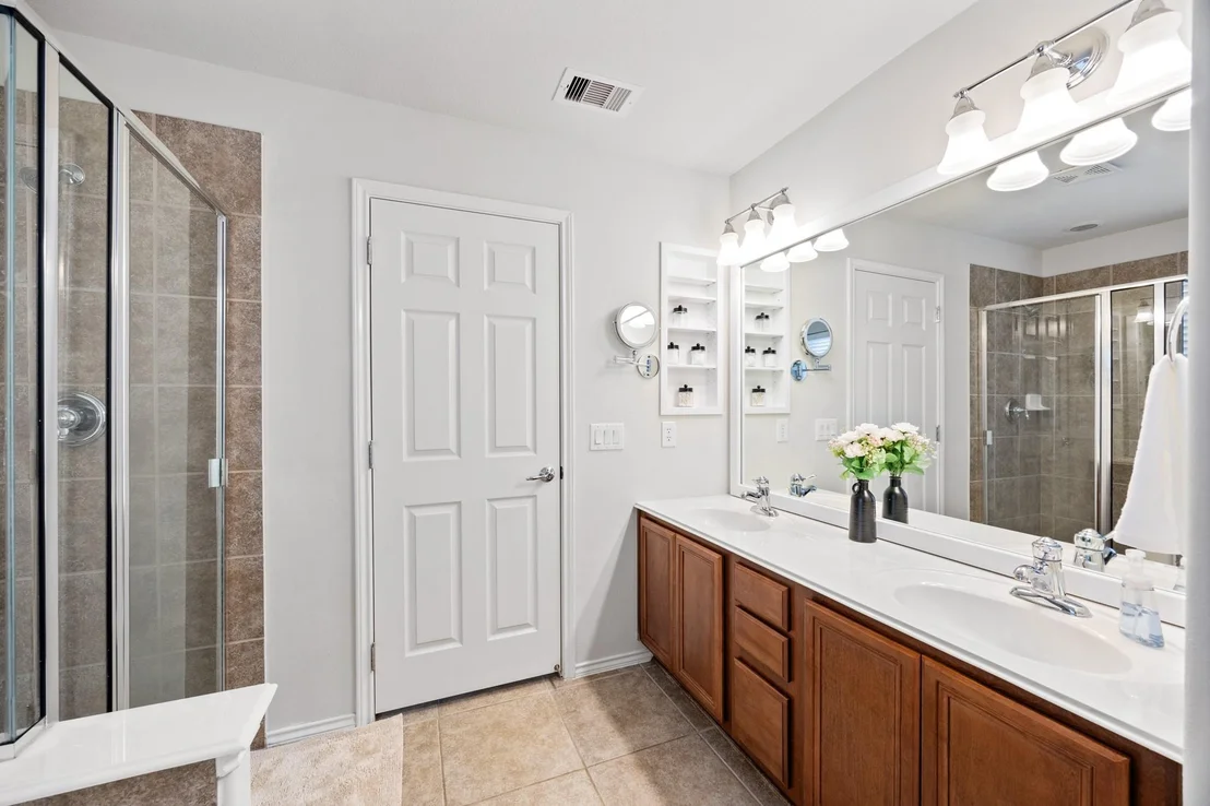 Photo of 7206 Toad Hollow