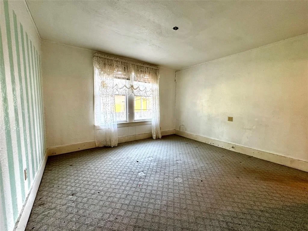 Photo of 516 S Pecan Avenue