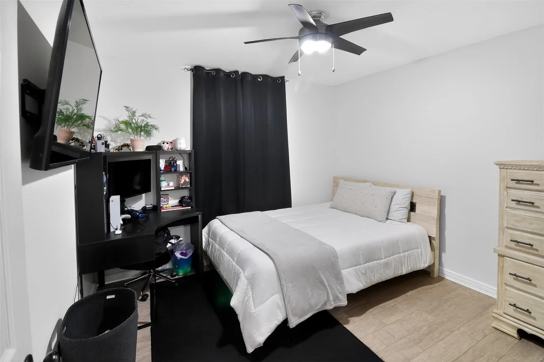Photo of 8935 Glen Shadow Drive