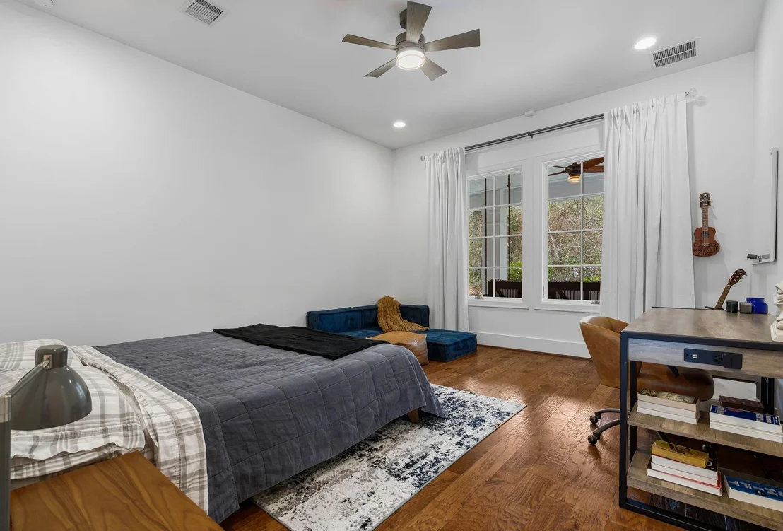 Photo of 10 Riata Drive