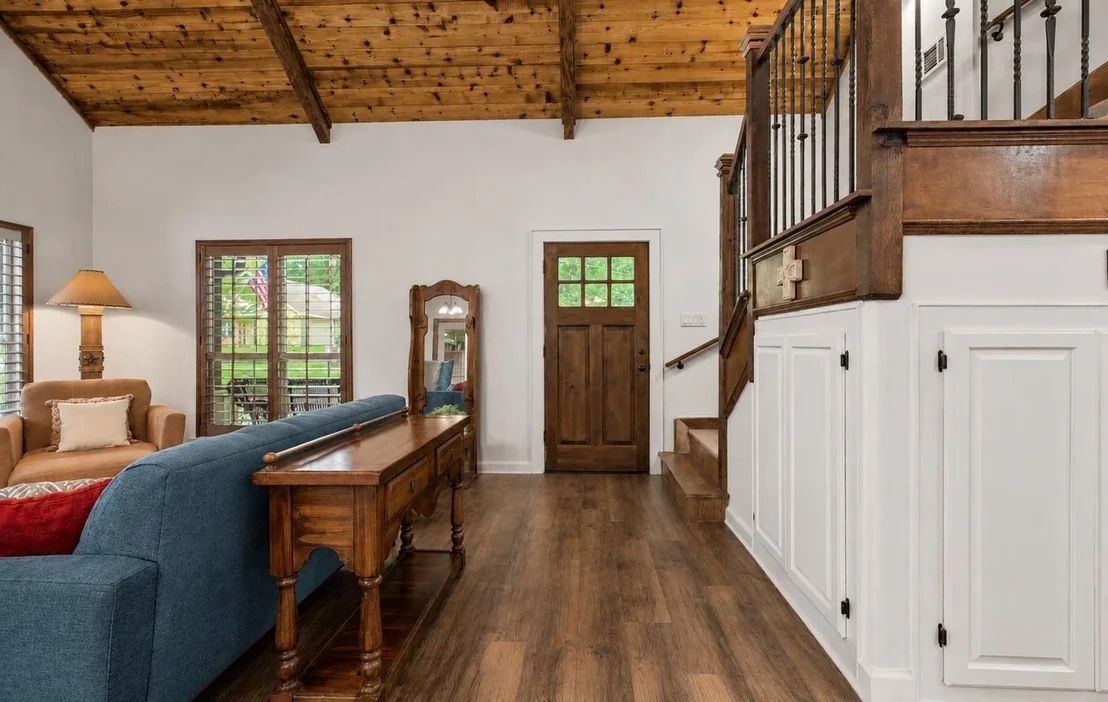 Photo of 312 Springwood Drive