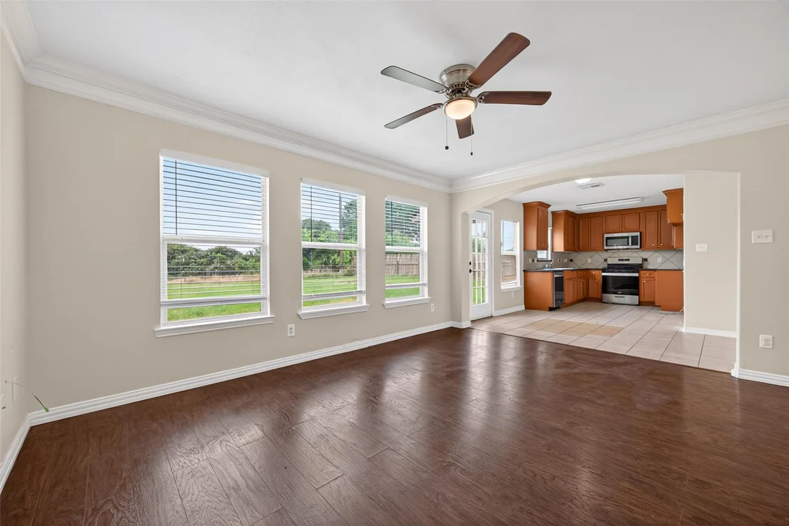 Photo of 707 Mockingbird Street