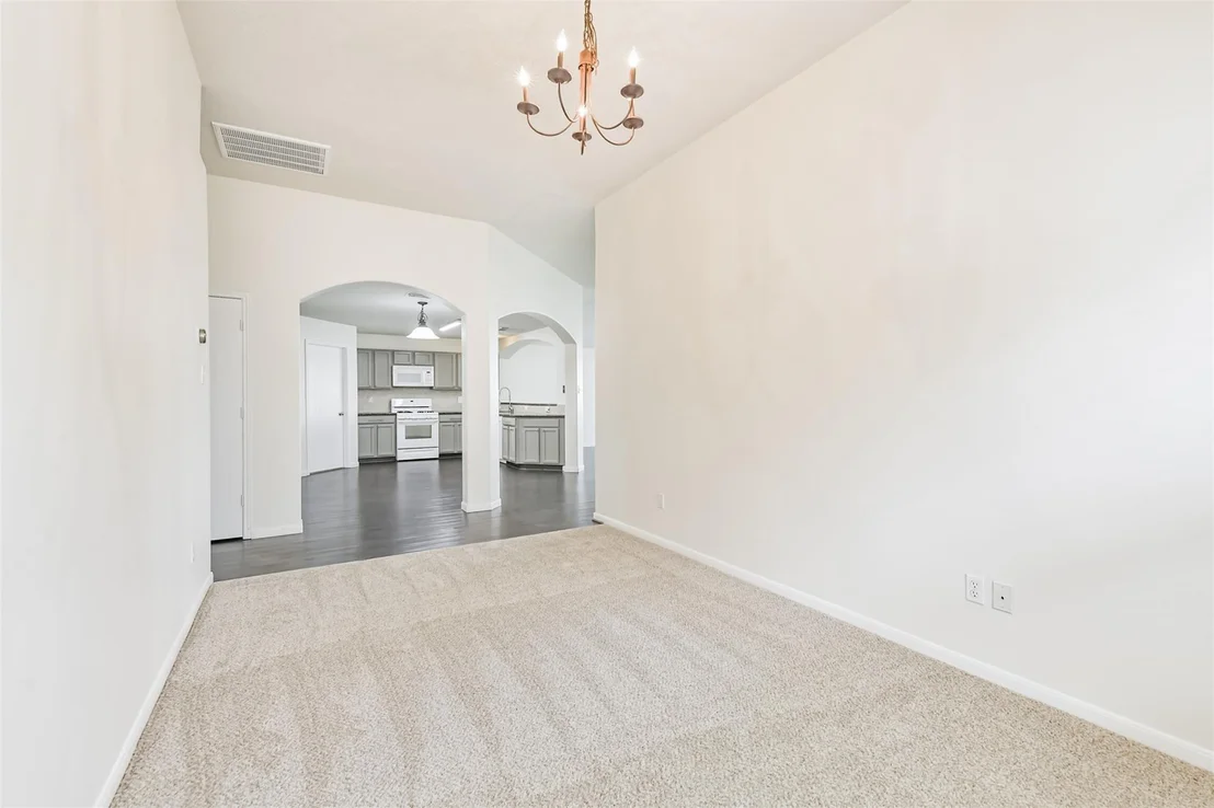 Photo of 2415 Fox River Lane