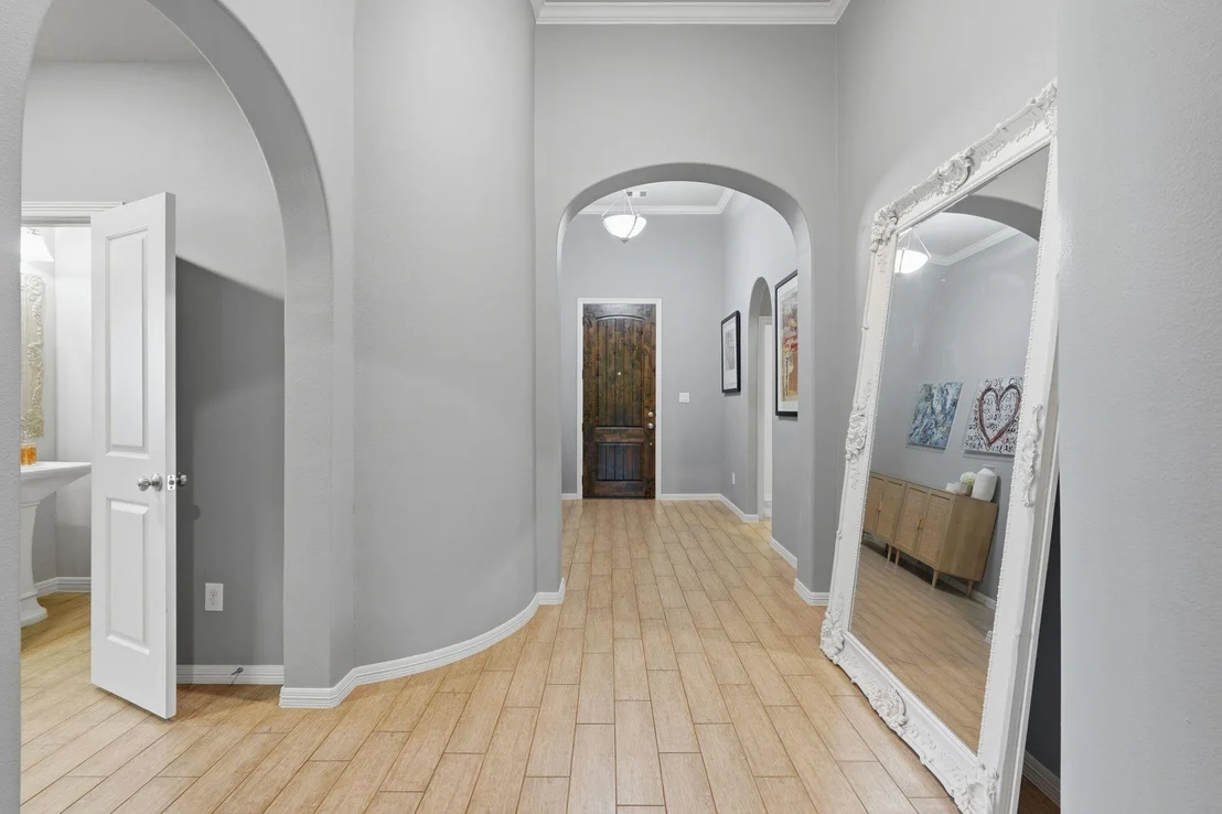 Photo of 111 Riverbend Way