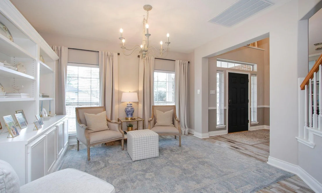 Photo of 40407 Manor Drive