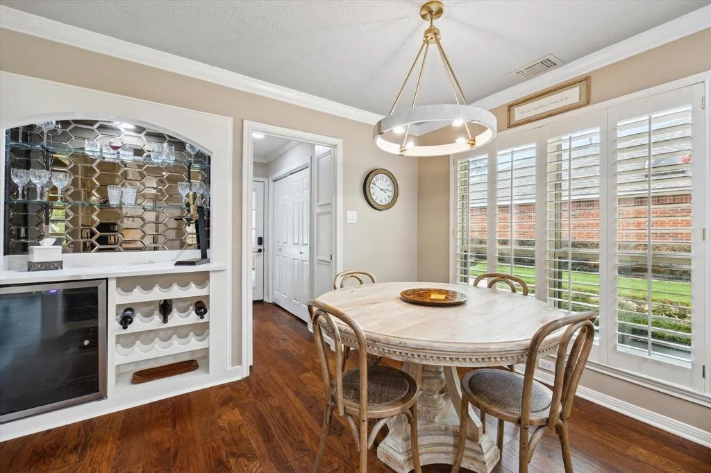 Photo of 15927 Meadowside Drive