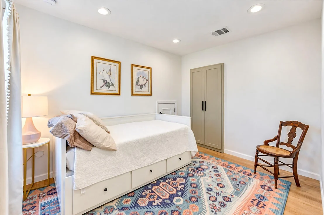 Photo of 1006 Archer Street