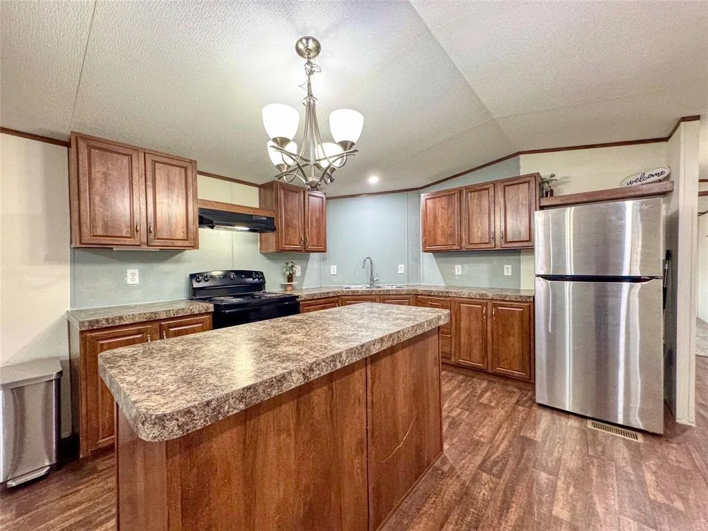 Photo of 15950 Live Oak Circle