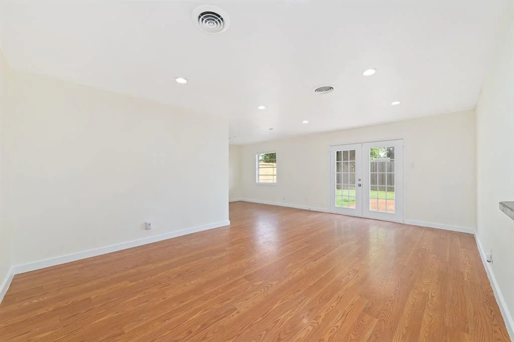 Photo of 6234 Shadow Crest Street