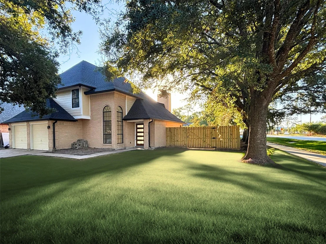 Photo of 2602 Hummingbird Lane