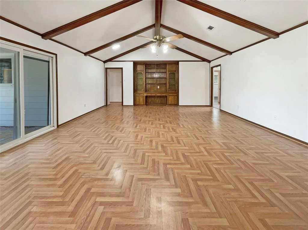Photo of 907 Kingsbridge Road
