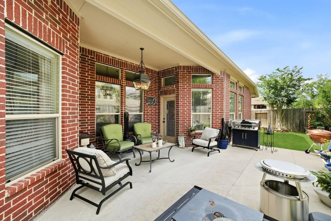 Photo of 25910 Northcrest Drive