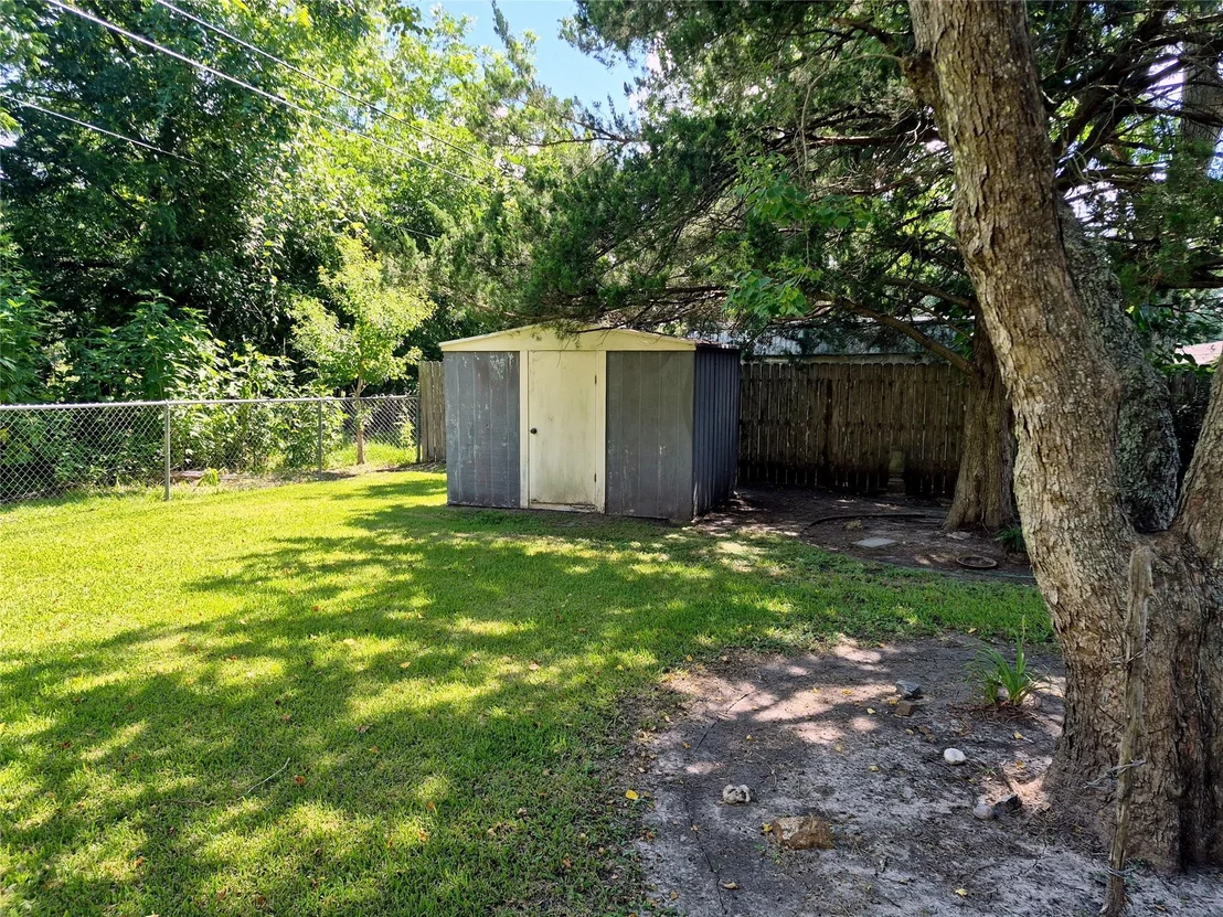 Photo of 613 Southside Drive