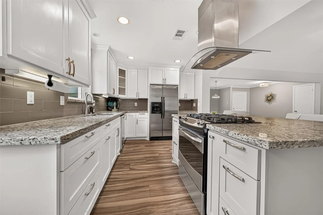 Photo of 6011 Benning Drive