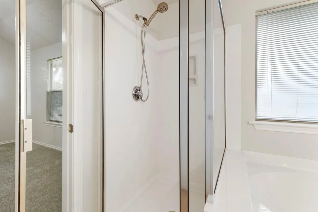 Photo of 215 W Stedhill Loop