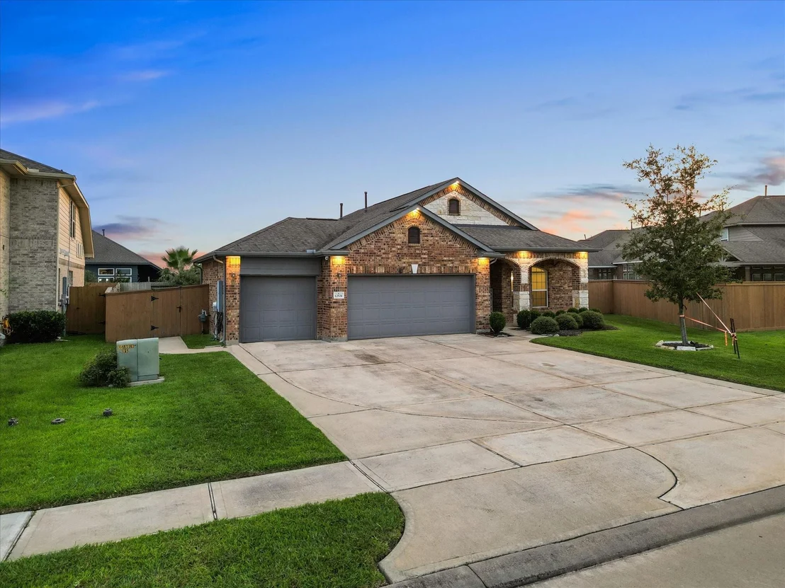Photo of 12531 Jetty Cove Drive