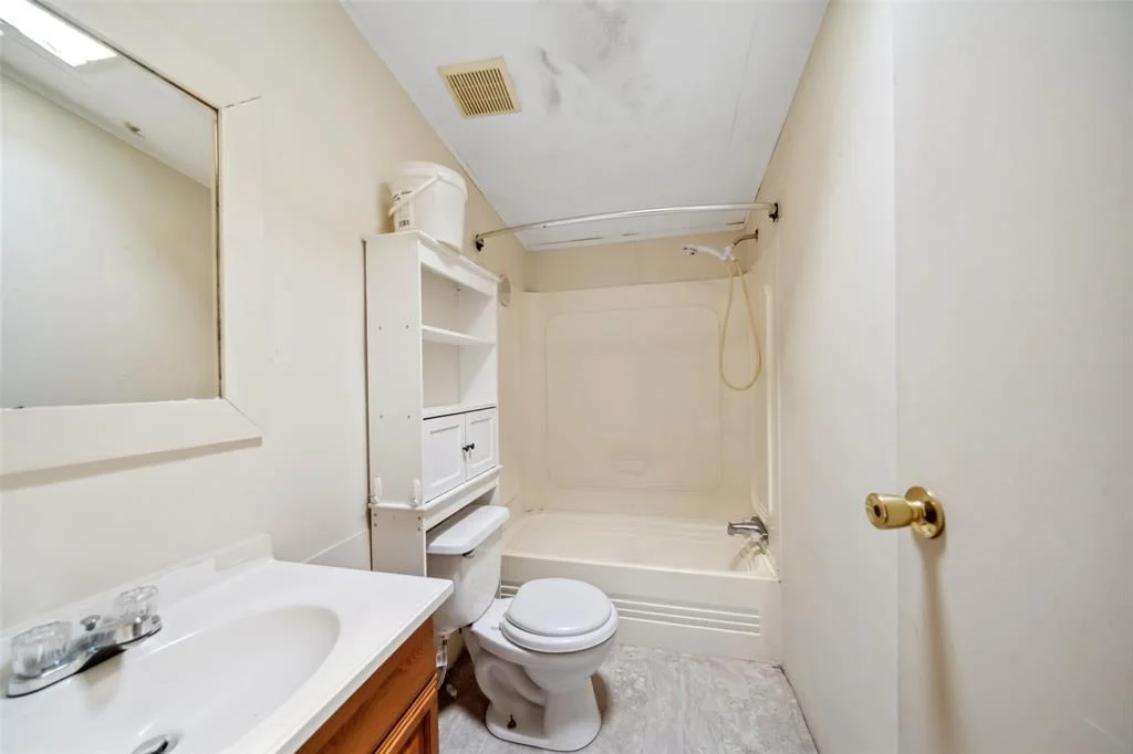 Photo of 16461 Hill Country Drive