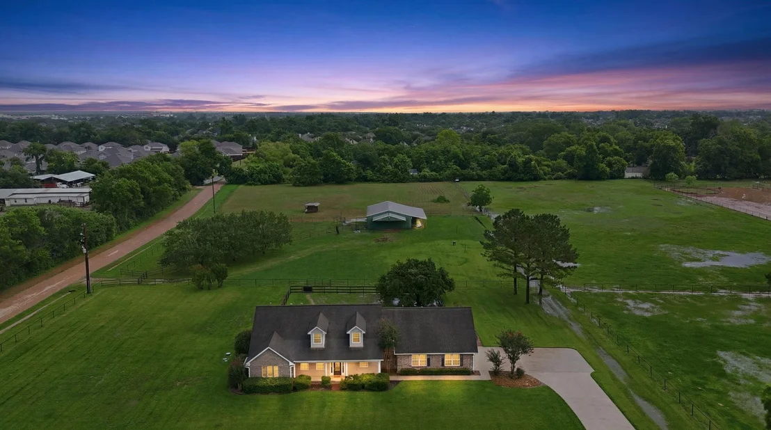 Photo of 4304 Skinner Lane