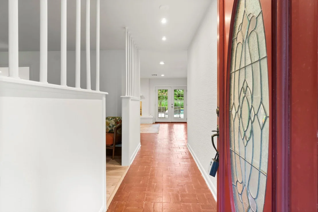 Photo of 26926 Maplewood Drive