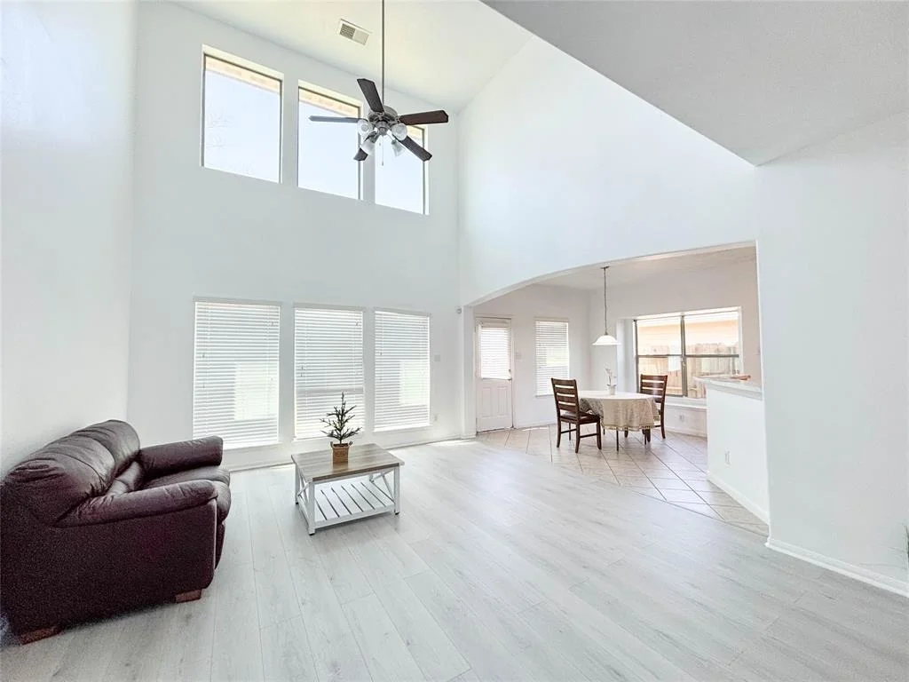 Photo of 2827 Defoe Drive
