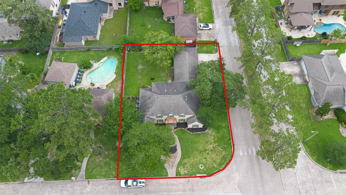 Photo of 7911 Pine Green Lane