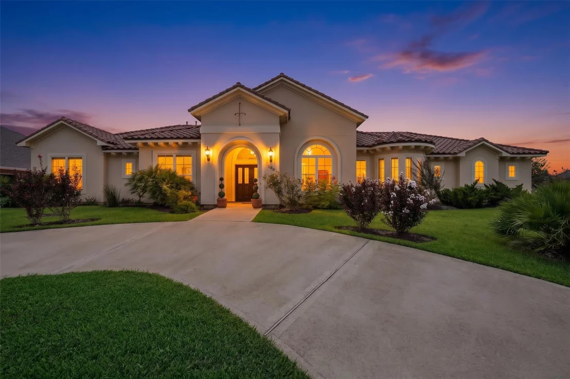 Photo of 230 Lawrence Marshall Drive
