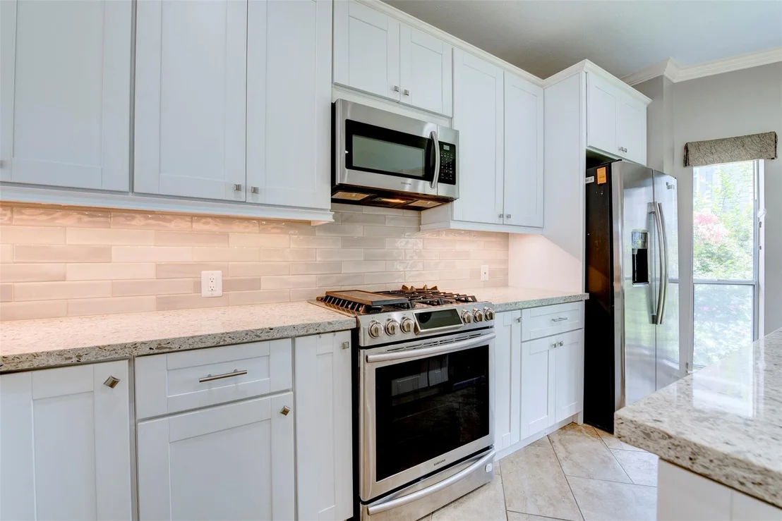 Photo of Unit D at 34 Waugh Drive