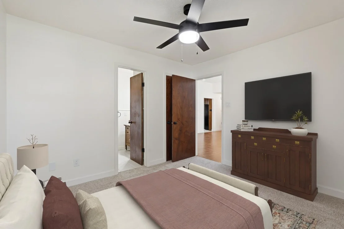 Photo of 2826 E Elm Circle