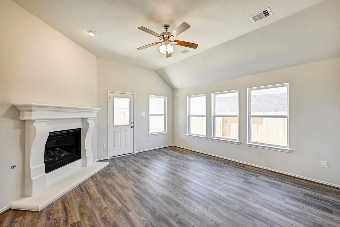Photo of 669 Woodhaven Lakes Drive