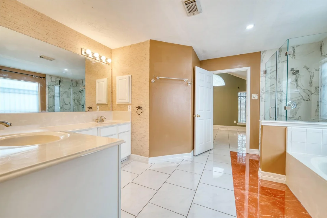 Photo of 8942 Norham Drive