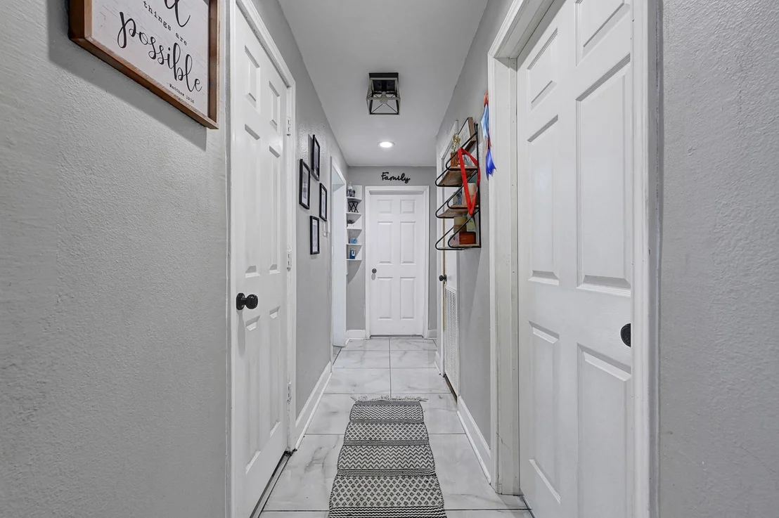 Photo of 915 Coleman Avenue