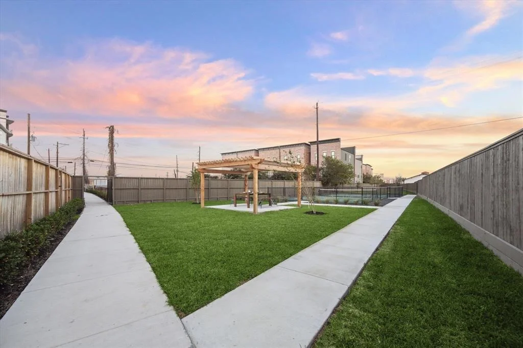 Photo of 3053 Hicks Street