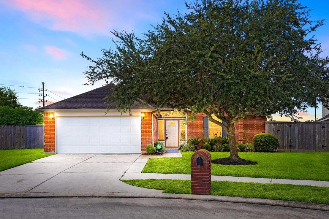 Photo of 24003 Lestergate Drive